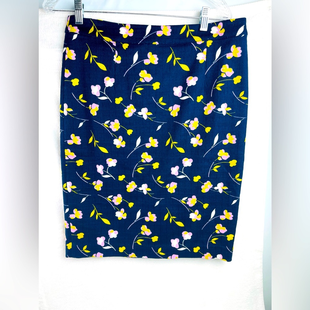 Women’s Boden Navy Floral Pencil Skirt Zip Up